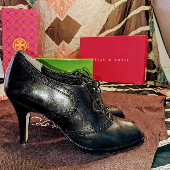 Heels on heels on heels - Picture 3 of 13